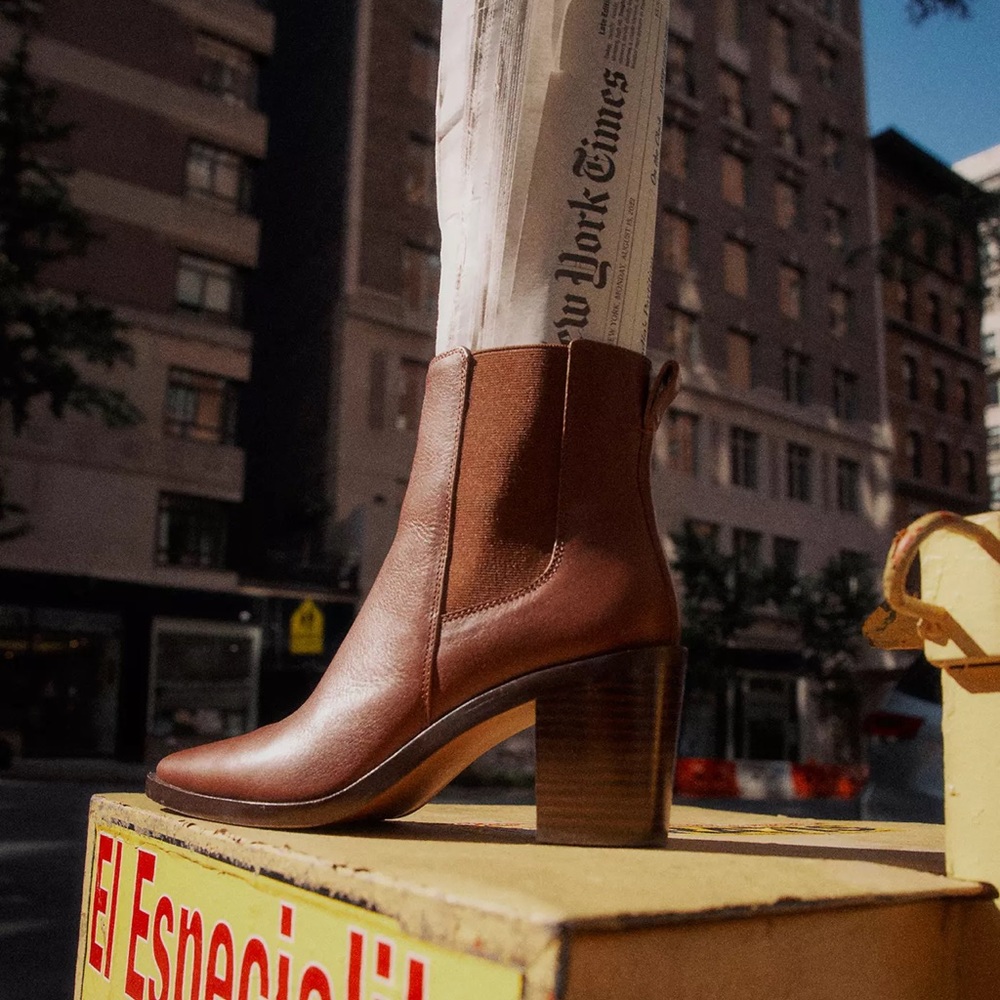 Madewell Chelsea bootie